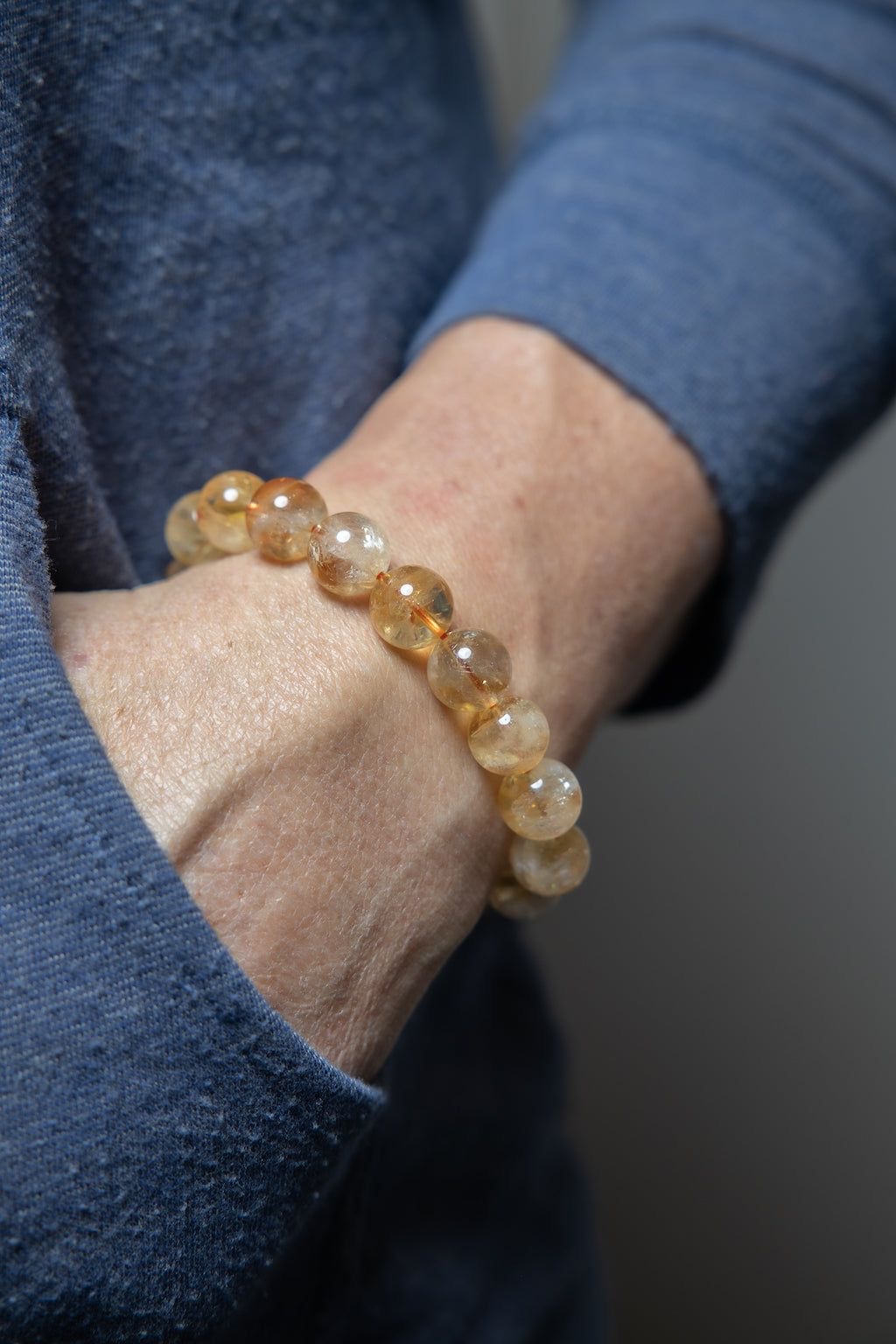 دستبند سیترین طبیعی مهره گرد - Image 3