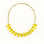 گردنبند مروارید و شرف‌الشمس