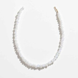 گردنبند مون استون