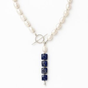 گردنبند مروارید و لاجورد