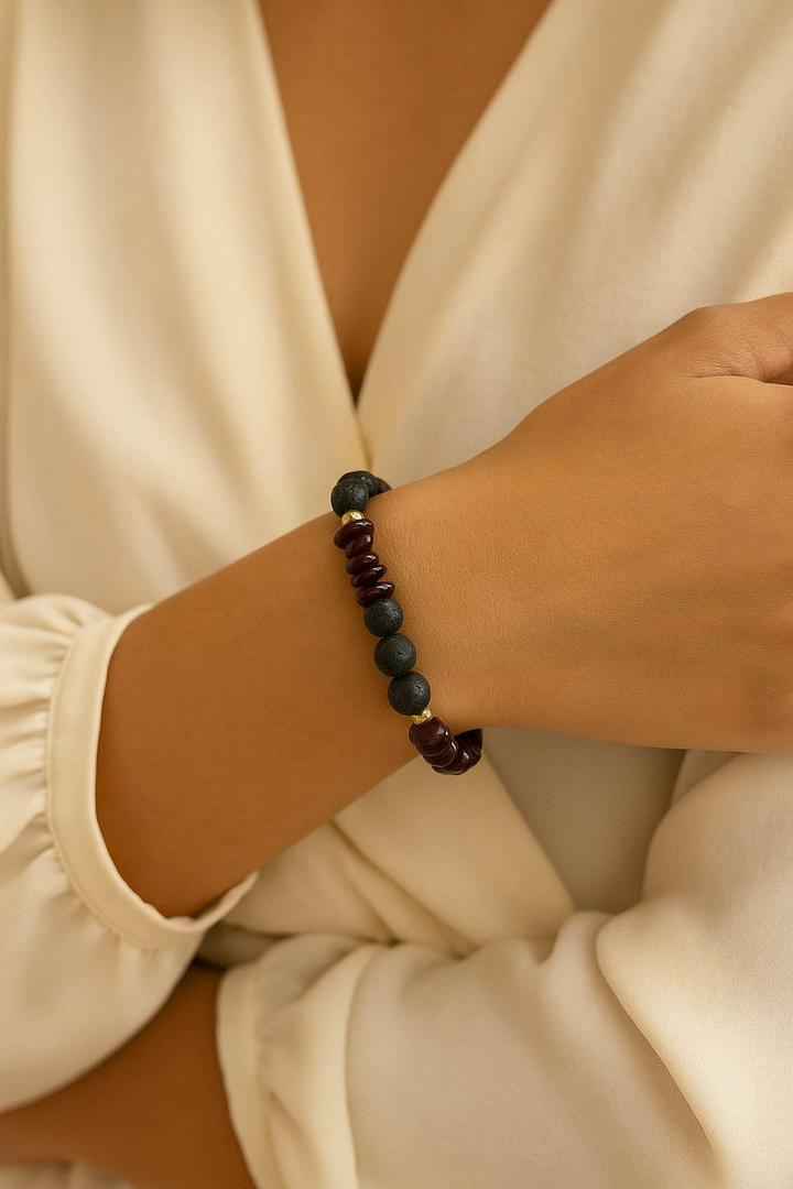 دستبند لاوا و گارنت سوبی گالری