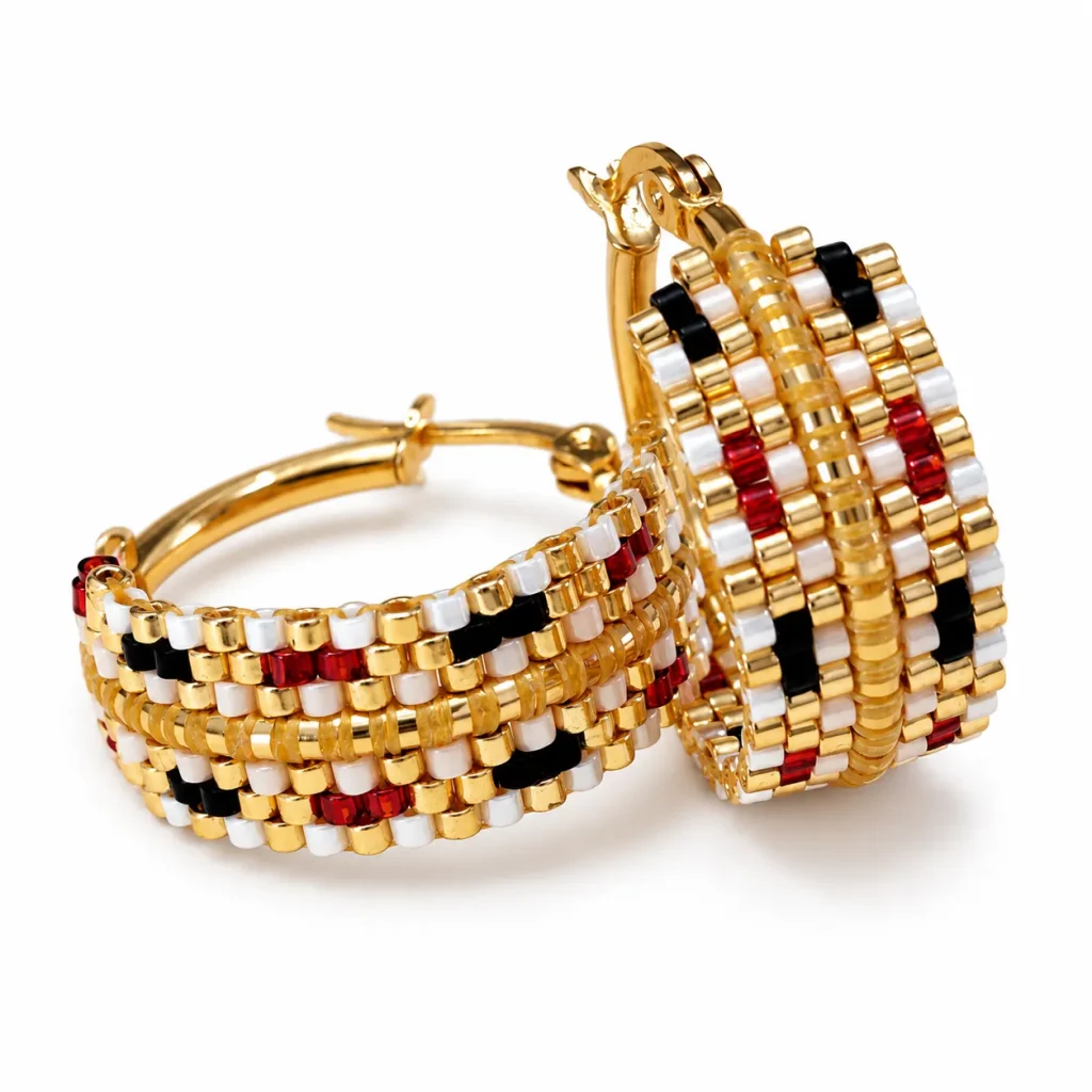 گوشواره حلقه‌ای مهره ژاپنی مدل آتنا طلایی | دستساز سوبی گالری