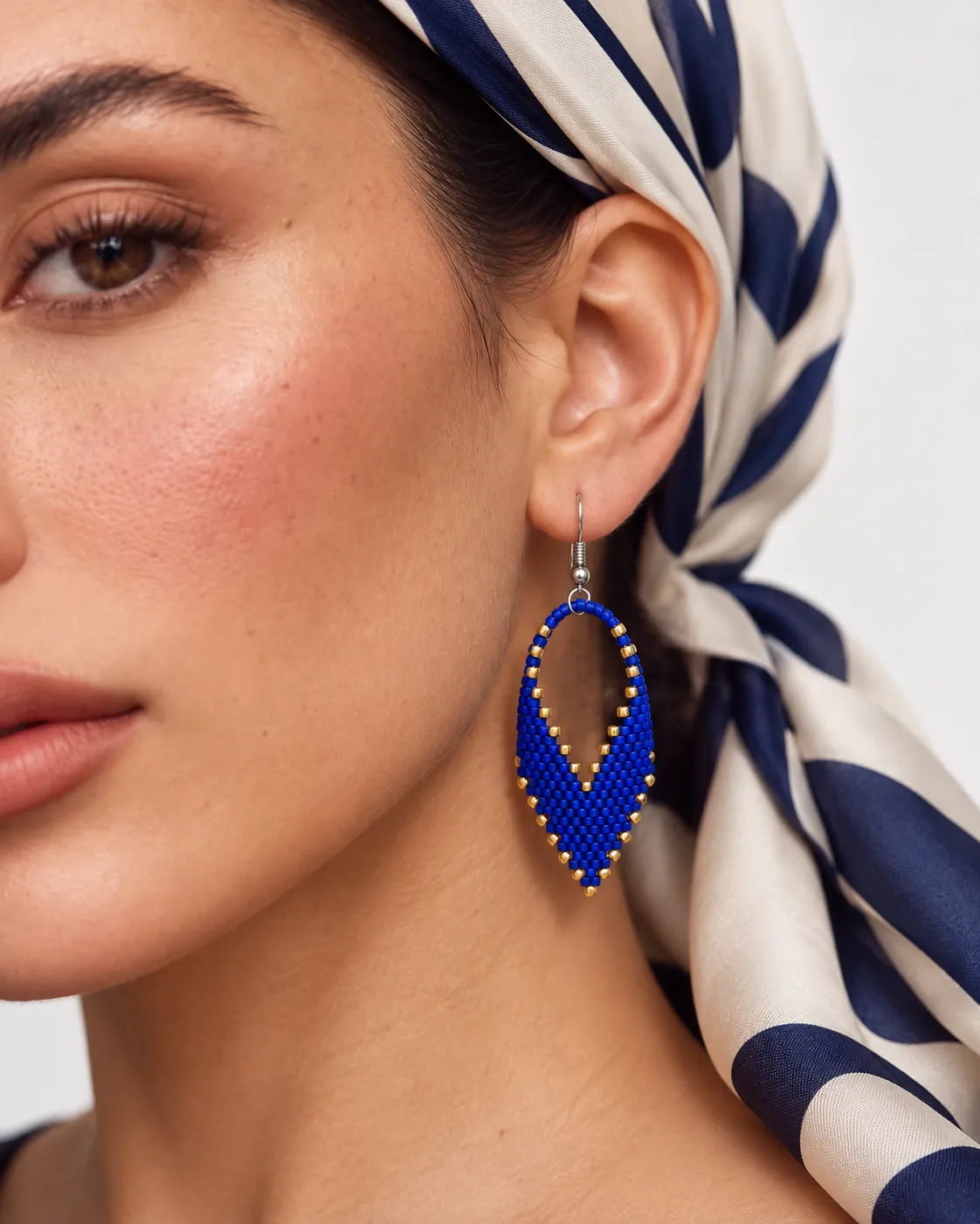 گوشواره میوکی لاجوردی دستساز سوبی گالری